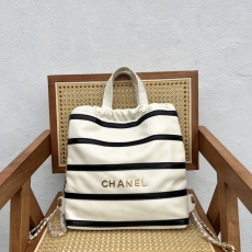 Chanel Hobo 22 Bags